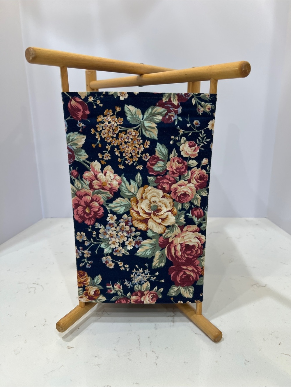 Vintage Foldable Wooden Sewing Basket Floral Knitting Craft Storage Caddy - Picture 6 of 15
